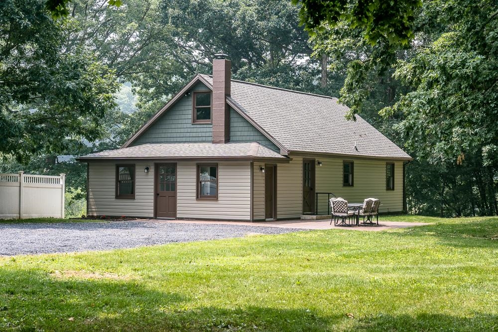 56 WISE HILL LN, MOUNT CRAWFORD, Virginia 22841, 3 Bedrooms Bedrooms, ,2 BathroomsBathrooms,Residential,Cute Country Cottage on Nearly 3 acres,56 WISE HILL LN,643148 MLS # 643148
