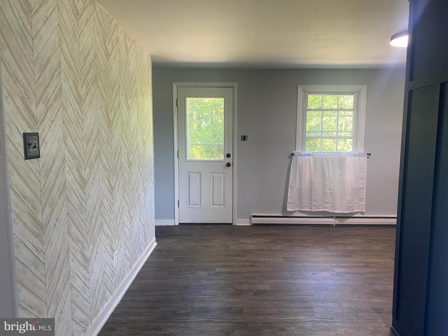 10031 BOTELER RD, MIDLAND, Virginia 22728, 5 Bedrooms Bedrooms, ,2 BathroomsBathrooms,Residential,For sale,10031 BOTELER RD,VAFQ2010956 MLS # VAFQ2010956