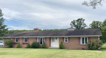 8338 HIGHLAND TPKE, MCDOWELL, Virginia 24458, 3 Bedrooms Bedrooms, ,2 BathroomsBathrooms,Residential,8338 HIGHLAND TPKE,643493 MLS # 643493