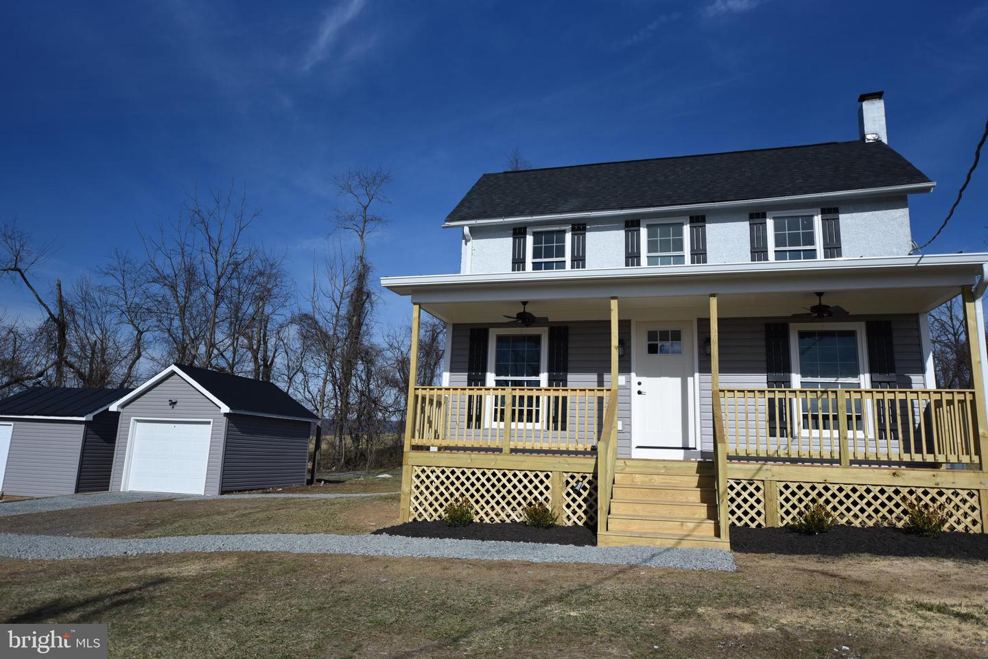35212 PAXSON RD, ROUND HILL, Virginia 20141, 3 Bedrooms Bedrooms, ,2 BathroomsBathrooms,Residential,For sale,35212 PAXSON RD,VALO2064160 MLS # VALO2064160