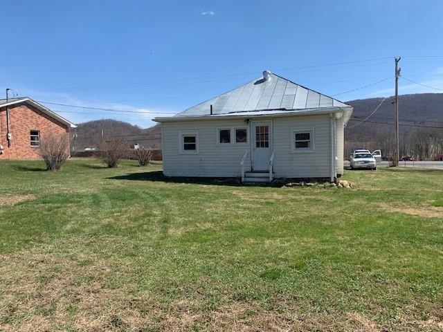 383 POTOMAC RIVER RD, MONTEREY, Virginia 24465, 2 Bedrooms Bedrooms, ,1 BathroomBathrooms,Residential,Tax Map 31A2 A 30,383 POTOMAC RIVER RD,650564 MLS # 650564