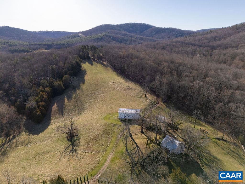 2605 HIGH FIELDS RD, KESWICK, Virginia 22947, 4 Bedrooms Bedrooms, ,2 BathroomsBathrooms,Residential,For sale,2605 HIGH FIELDS RD,651245 MLS # 651245