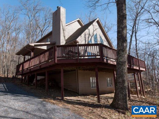 19 CHESTNUT LN, WINTERGREEN RESORT, Virginia 22967, 4 Bedrooms Bedrooms, ,3 BathroomsBathrooms,Residential,For sale,19 CHESTNUT LN,636883 MLS # 636883