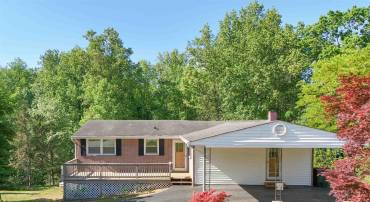 1217 ORCHARD DR, CROZET, Virginia 22932, 4 Bedrooms Bedrooms, ,1 BathroomBathrooms,Residential,For sale,1217 ORCHARD DR,652548 MLS # 652548