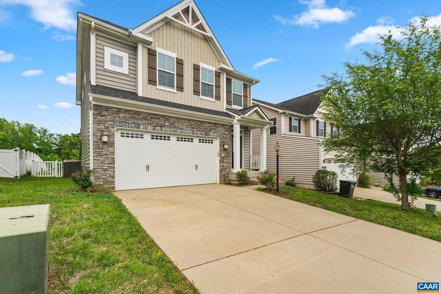 4517 BRIARWOOD DR, CHARLOTTESVILLE, Virginia 22911, 3 Bedrooms Bedrooms, ,3 BathroomsBathrooms,Residential,For sale,4517 BRIARWOOD DR,652553 MLS # 652553