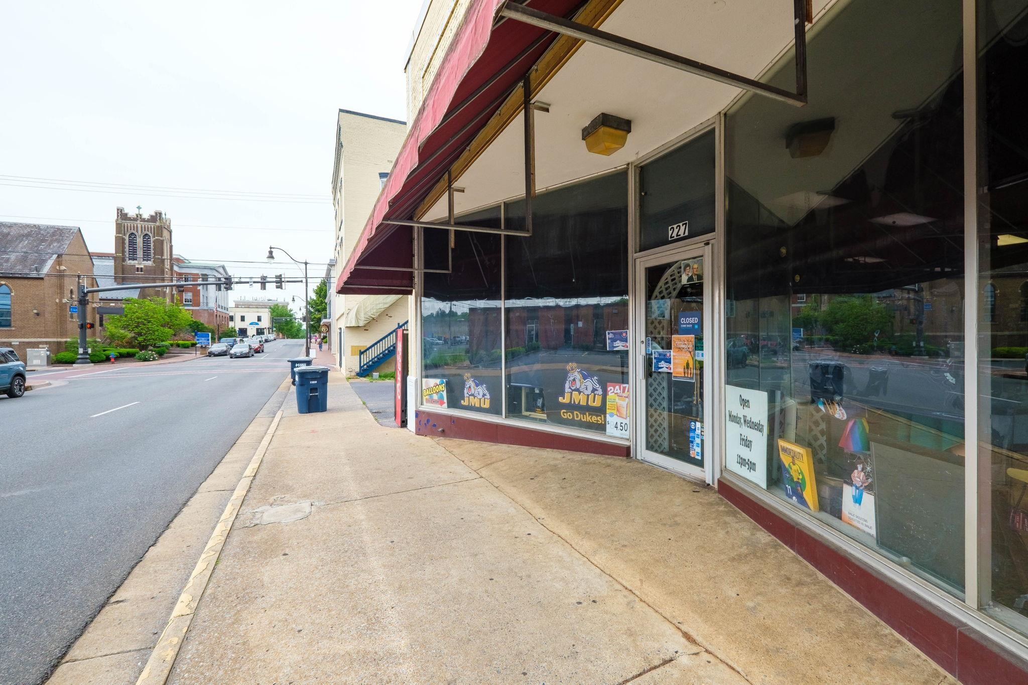 227 NORTH MAIN ST, HARRISONBURG, Virginia 22802, ,Commercial,227 NORTH MAIN ST,652765 MLS # 652765