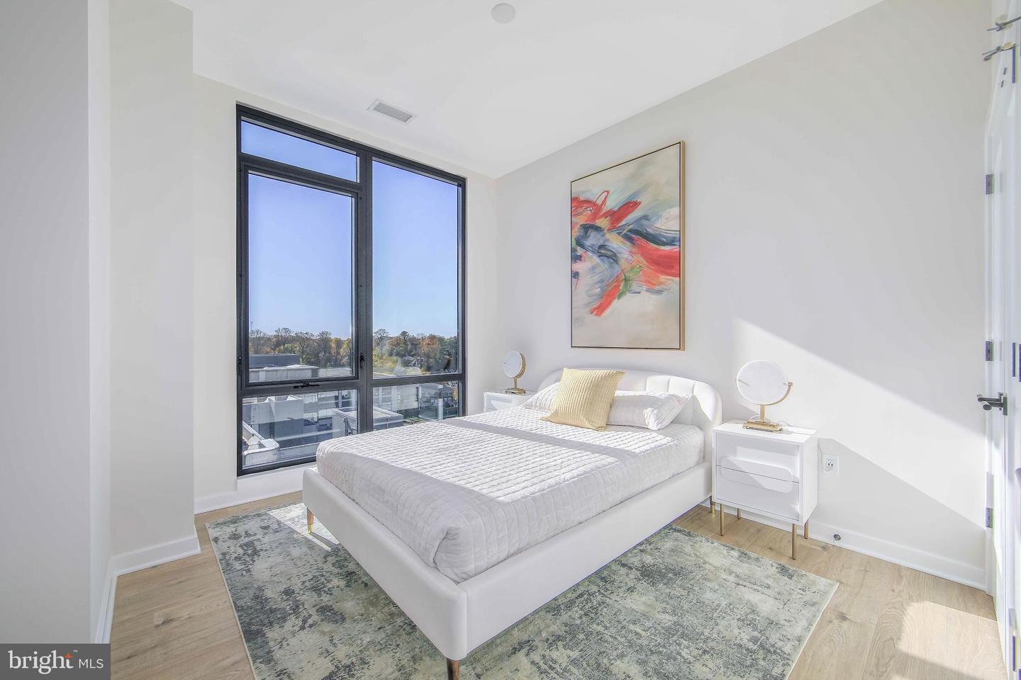 255 W. FALLS STATION BLVD #PH2, FALLS CHURCH, Virginia 22046, 2 Bedrooms Bedrooms, 4 Rooms Rooms,2 BathroomsBathrooms,Residential,For sale,255 W. FALLS STATION BLVD #PH2,VAFA2002244 MLS # VAFA2002244