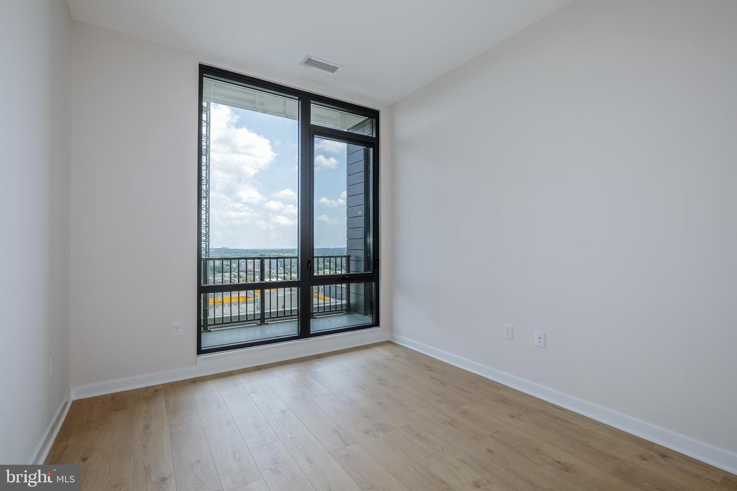 255 W. FALLS STATION BLVD #PH3, FALLS CHURCH, Virginia 22046, 2 Bedrooms Bedrooms, 4 Rooms Rooms,2 BathroomsBathrooms,Residential,For sale,255 W. FALLS STATION BLVD #PH3,VAFA2002246 MLS # VAFA2002246 255 W. FALLS STATION BLVD #PH3, FALLS CHURCH, Virginia 22046, 2 Bedrooms Bedrooms, 4 Rooms Rooms,2 BathroomsBathrooms,Residential,For sale,255 W. FALLS STATION BLVD #PH3,VAFA2002246 MLS # VAFA2002246