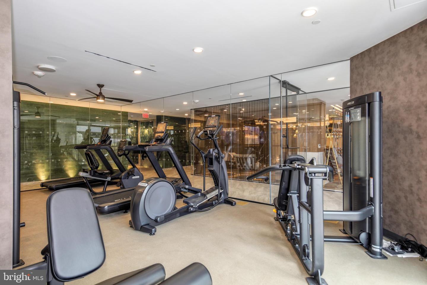 255 W. FALLS STATION BLVD #PH6, FALLS CHURCH, Virginia 22046, 3 Bedrooms Bedrooms, 5 Rooms Rooms,2 BathroomsBathrooms,Residential,For sale,255 W. FALLS STATION BLVD #PH6,VAFA2002252 MLS # VAFA2002252