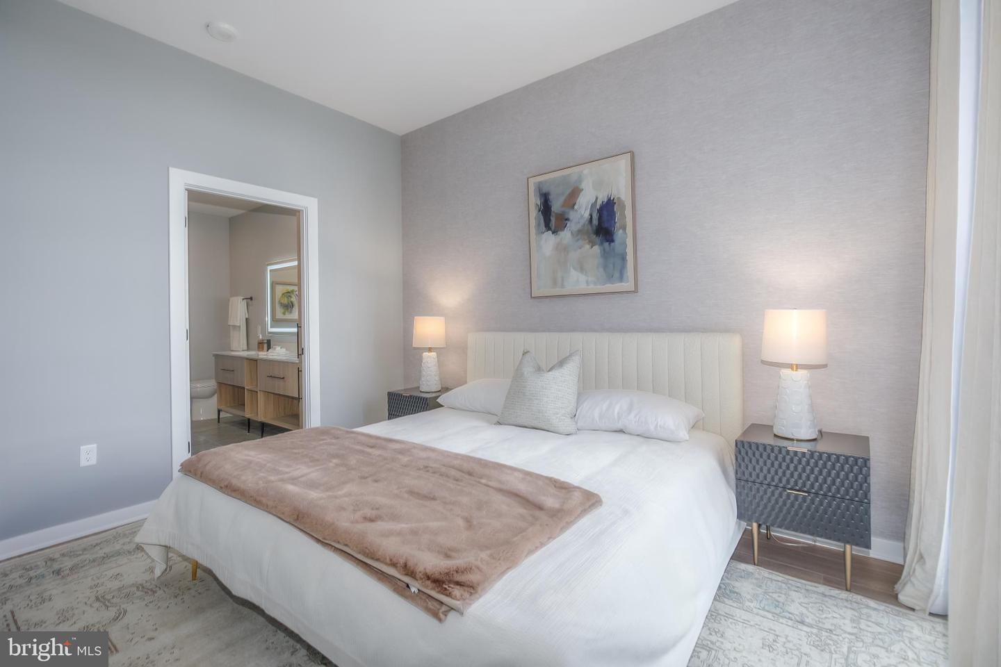 255 W. FALLS STATION BLVD #PH9, FALLS CHURCH, Virginia 22046, 2 Bedrooms Bedrooms, 6 Rooms Rooms,2 BathroomsBathrooms,Residential,For sale,255 W. FALLS STATION BLVD #PH9,VAFA2002256 MLS # VAFA2002256