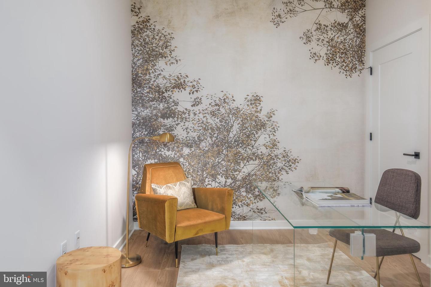 255 W. FALLS STATION BLVD #PH9, FALLS CHURCH, Virginia 22046, 2 Bedrooms Bedrooms, 6 Rooms Rooms,2 BathroomsBathrooms,Residential,For sale,255 W. FALLS STATION BLVD #PH9,VAFA2002256 MLS # VAFA2002256