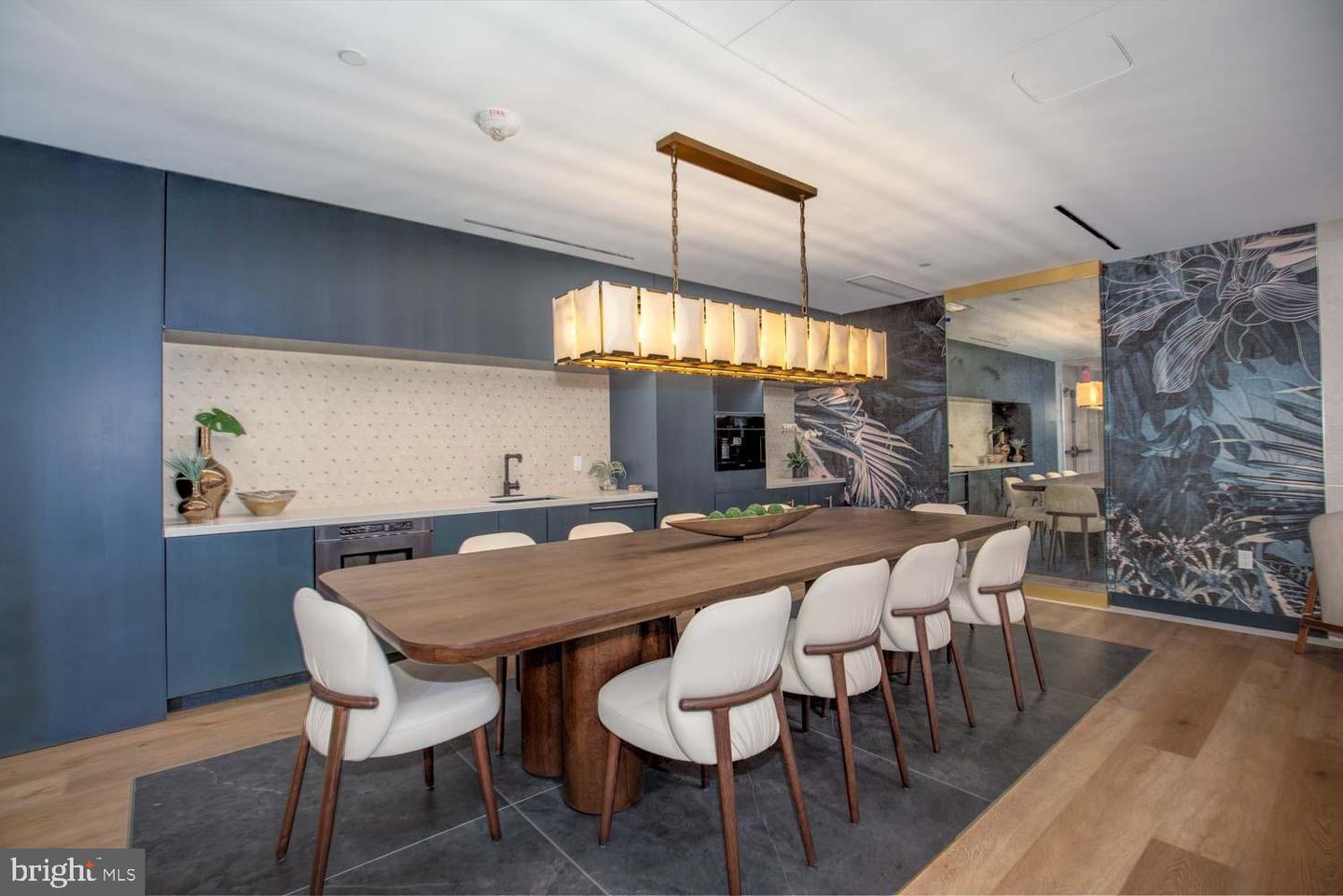 255 W. FALLS STATION BLVD #PH9, FALLS CHURCH, Virginia 22046, 2 Bedrooms Bedrooms, 6 Rooms Rooms,2 BathroomsBathrooms,Residential,For sale,255 W. FALLS STATION BLVD #PH9,VAFA2002256 MLS # VAFA2002256