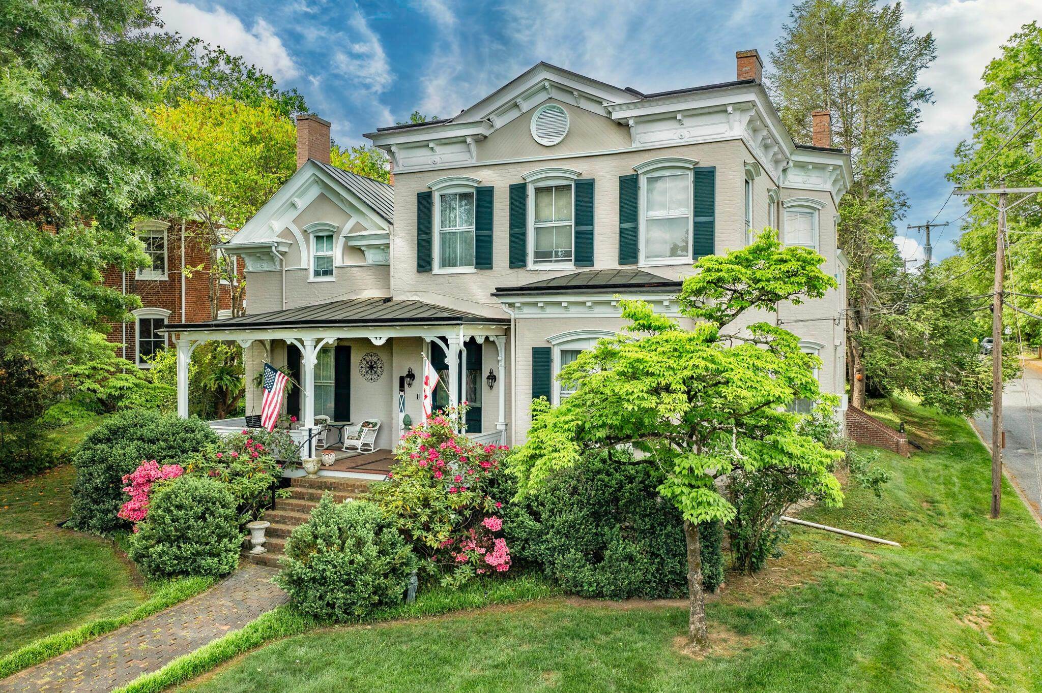 Built in 1885, this solid brick edifice, with it’s sold stone foundation, represents the essence of Lexington, historically and architecturally.