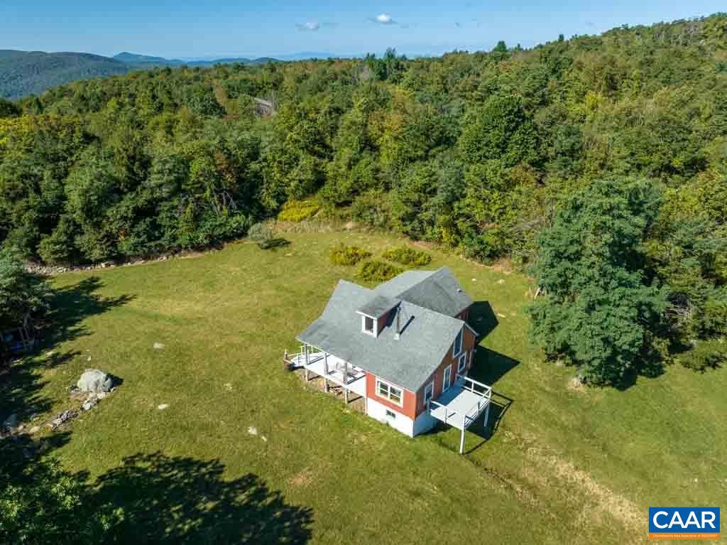 2106 FLATTOP MOUNTAIN RD, FREE UNION, Virginia 22940, 3 Bedrooms Bedrooms, ,1 BathroomBathrooms,Residential,For sale,2106 FLATTOP MOUNTAIN RD,653732 MLS # 653732