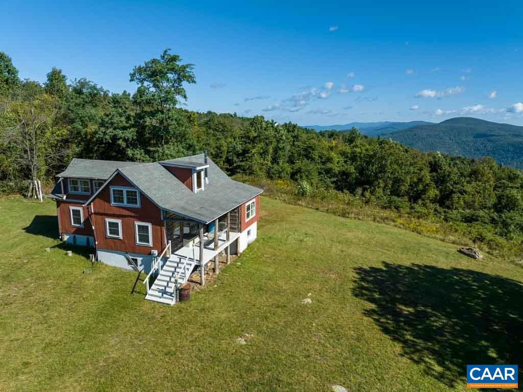 2106 FLATTOP MOUNTAIN RD, FREE UNION, Virginia 22940, 3 Bedrooms Bedrooms, ,1 BathroomBathrooms,Residential,For sale,2106 FLATTOP MOUNTAIN RD,653732 MLS # 653732