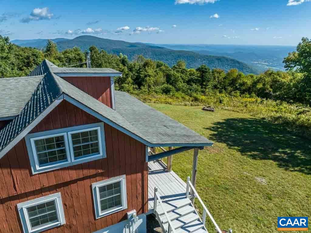 2106 FLATTOP MOUNTAIN RD, FREE UNION, Virginia 22940, 3 Bedrooms Bedrooms, ,1 BathroomBathrooms,Residential,For sale,2106 FLATTOP MOUNTAIN RD,653732 MLS # 653732