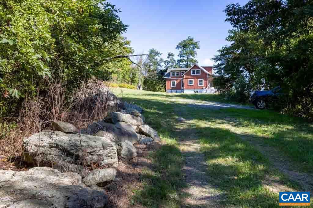 2106 FLATTOP MOUNTAIN RD, FREE UNION, Virginia 22940, 3 Bedrooms Bedrooms, ,1 BathroomBathrooms,Residential,For sale,2106 FLATTOP MOUNTAIN RD,653732 MLS # 653732