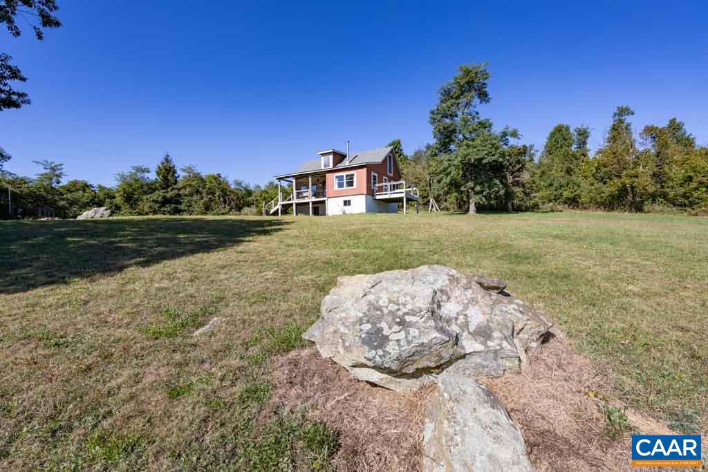 2106 FLATTOP MOUNTAIN RD, FREE UNION, Virginia 22940, 3 Bedrooms Bedrooms, ,1 BathroomBathrooms,Residential,For sale,2106 FLATTOP MOUNTAIN RD,653732 MLS # 653732