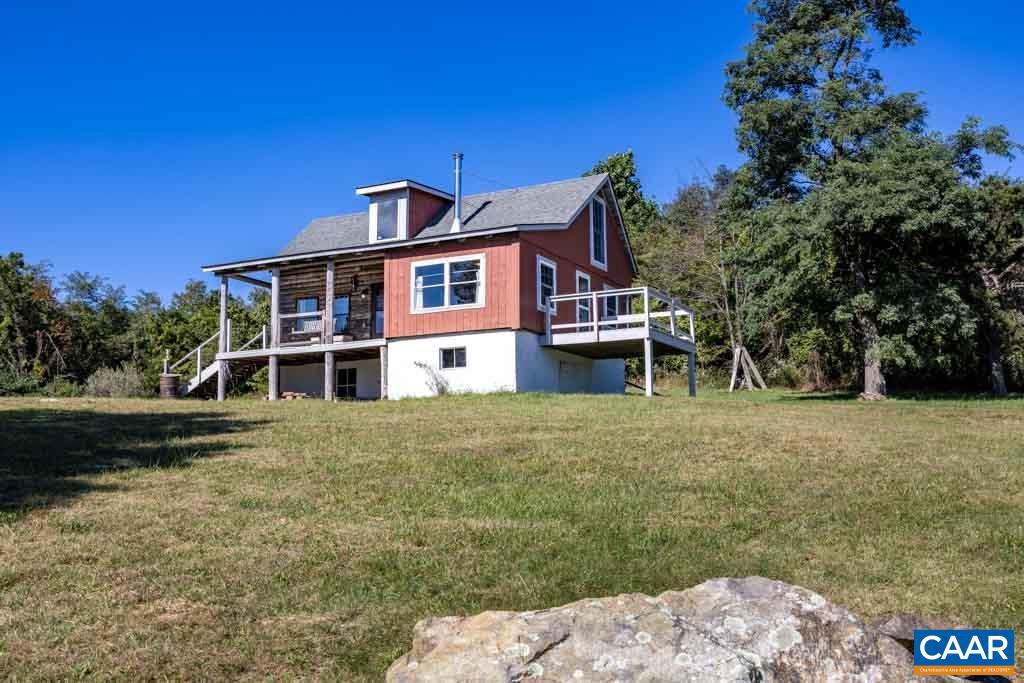 2106 FLATTOP MOUNTAIN RD, FREE UNION, Virginia 22940, 3 Bedrooms Bedrooms, ,1 BathroomBathrooms,Residential,For sale,2106 FLATTOP MOUNTAIN RD,653732 MLS # 653732