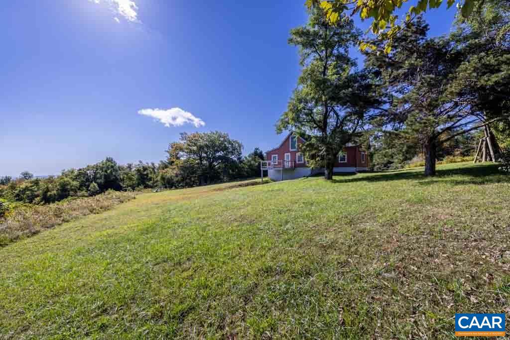 2106 FLATTOP MOUNTAIN RD, FREE UNION, Virginia 22940, 3 Bedrooms Bedrooms, ,1 BathroomBathrooms,Residential,For sale,2106 FLATTOP MOUNTAIN RD,653732 MLS # 653732