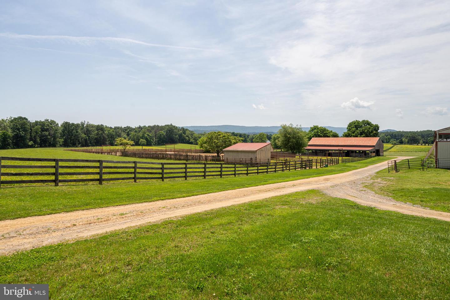 3637 MILLWOOD RD, BOYCE, Virginia 22620, 2 Bedrooms Bedrooms, ,1 BathroomBathrooms,Farm,For sale,3637 MILLWOOD RD,VACL2002818 MLS # VACL2002818