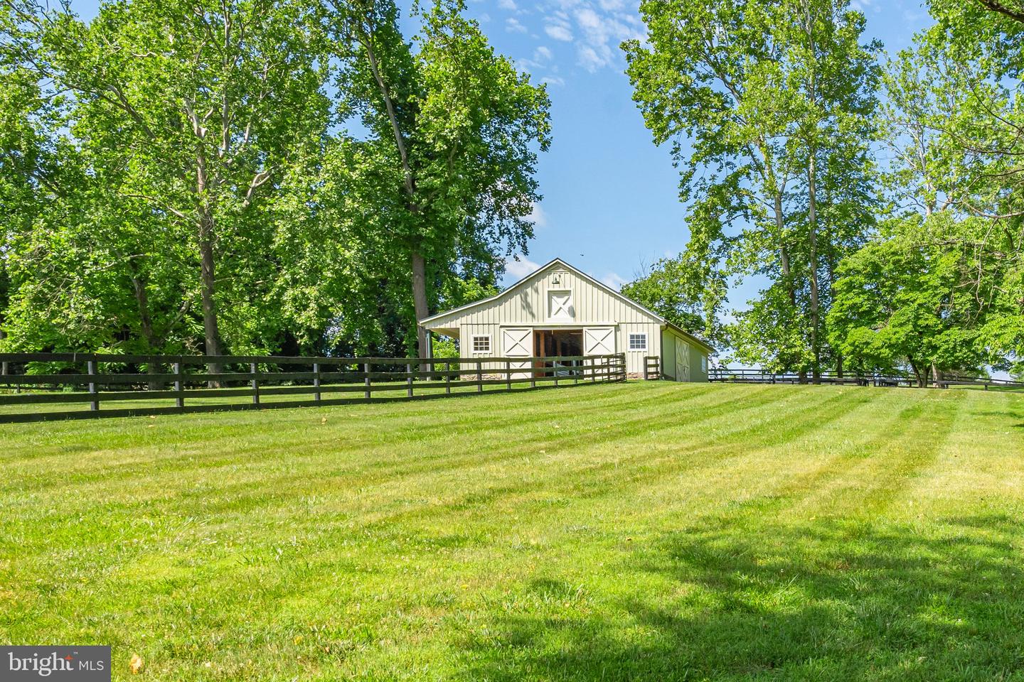 20116 ST LOUIS RD, PURCELLVILLE, Virginia 20132, 4 Bedrooms Bedrooms, ,5 BathroomsBathrooms,Residential,For sale,20116 ST LOUIS RD,VALO2073962 MLS # VALO2073962