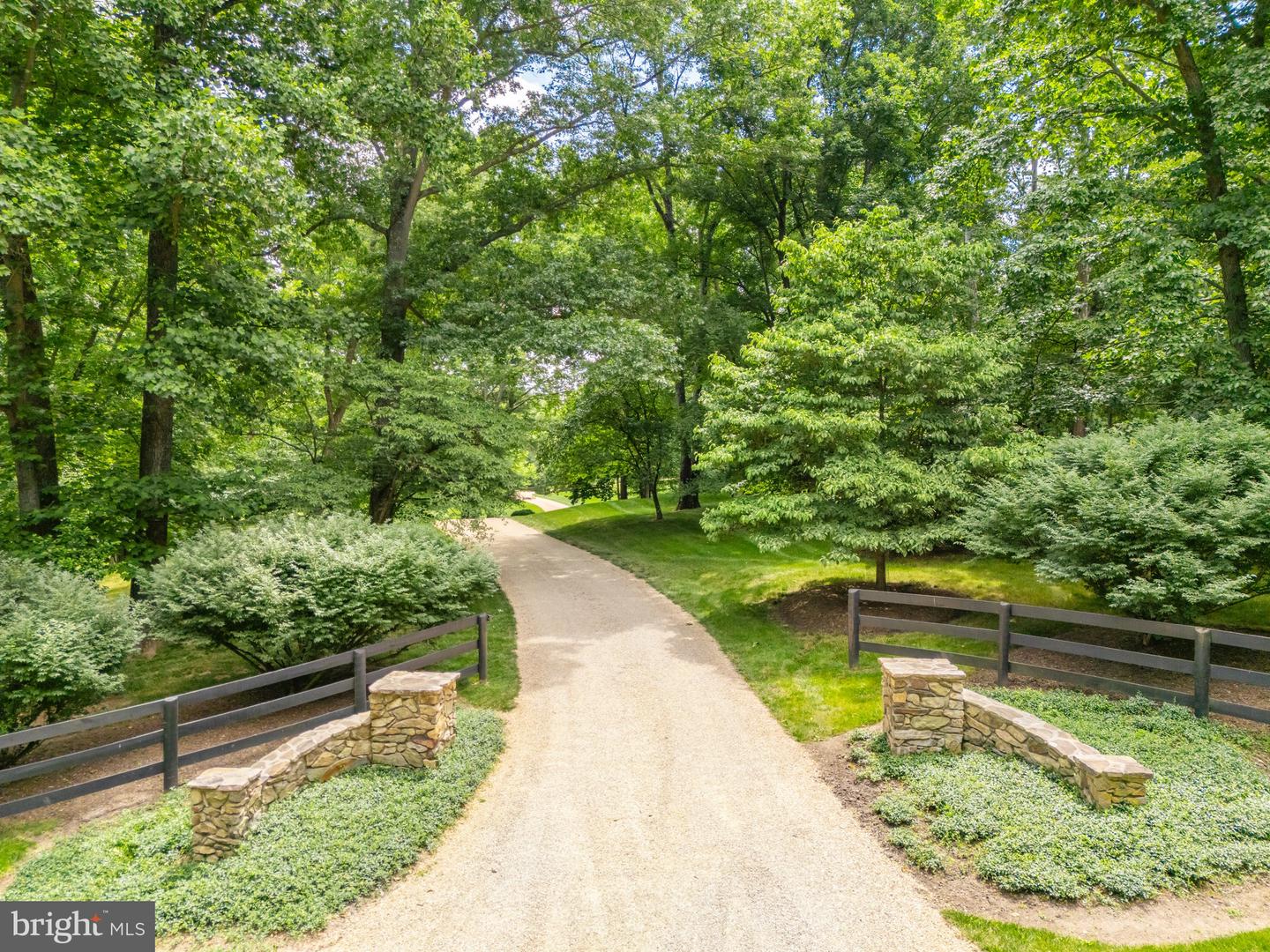 20116 ST LOUIS RD, PURCELLVILLE, Virginia 20132, 4 Bedrooms Bedrooms, ,5 BathroomsBathrooms,Residential,For sale,20116 ST LOUIS RD,VALO2073962 MLS # VALO2073962