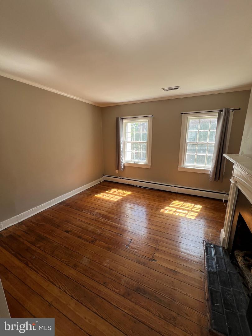 201 S FAIRFAX ST, ALEXANDRIA, Virginia 22314, 2 Bedrooms Bedrooms, ,1 BathroomBathrooms,Residential,For sale,201 S FAIRFAX ST,VAAX2035348 MLS # VAAX2035348