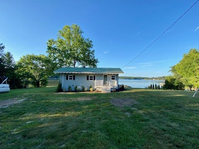 1382 S LAKESHORE DR, LOUISA, Virginia 23093, 2 Bedrooms Bedrooms, ,1 BathroomBathrooms,Residential,1382 S LAKESHORE DR,654346 MLS # 654346