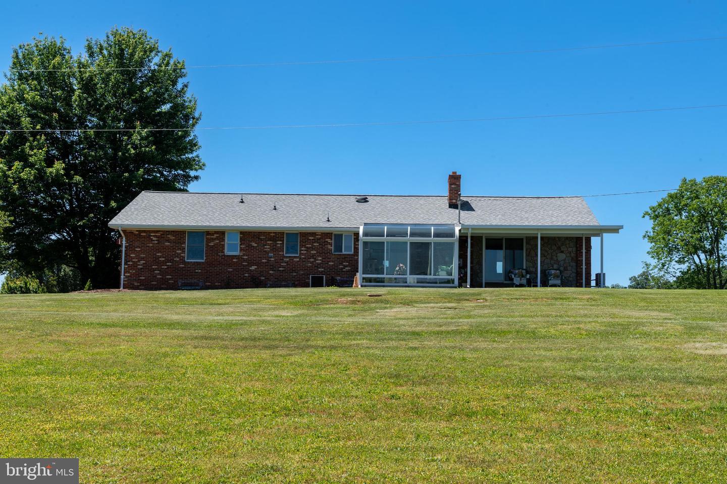 1410 PIERCE RD, BERRYVILLE, Virginia 22611, 3 Bedrooms Bedrooms, ,2 BathroomsBathrooms,Residential,For sale,1410 PIERCE RD,VACL2002770 MLS # VACL2002770