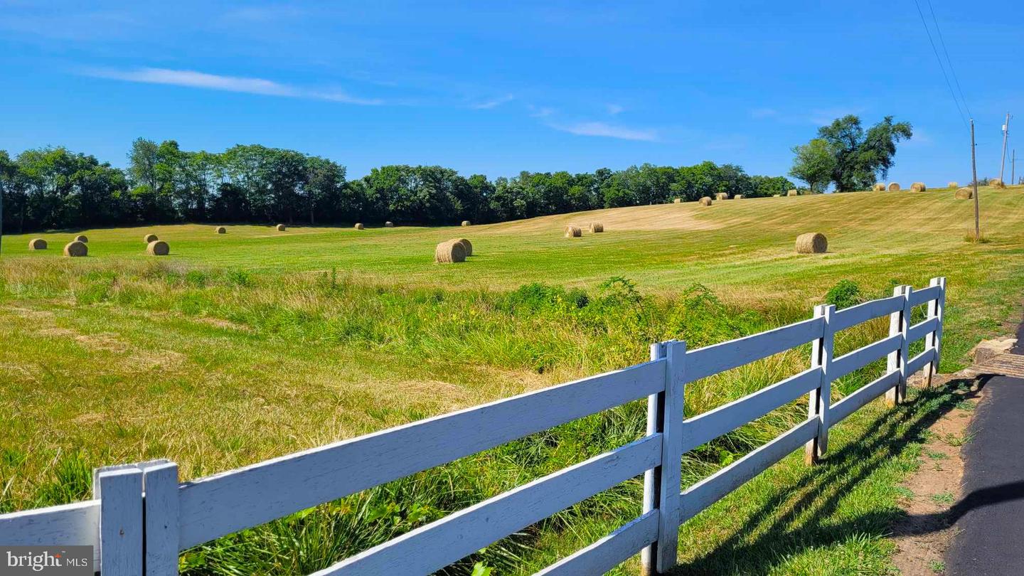 10628 MARSH RD, BEALETON, Virginia 22712, 5 Bedrooms Bedrooms, ,2 BathroomsBathrooms,Farm,For sale,10628 MARSH RD,VAFQ2013018 MLS # VAFQ2013018