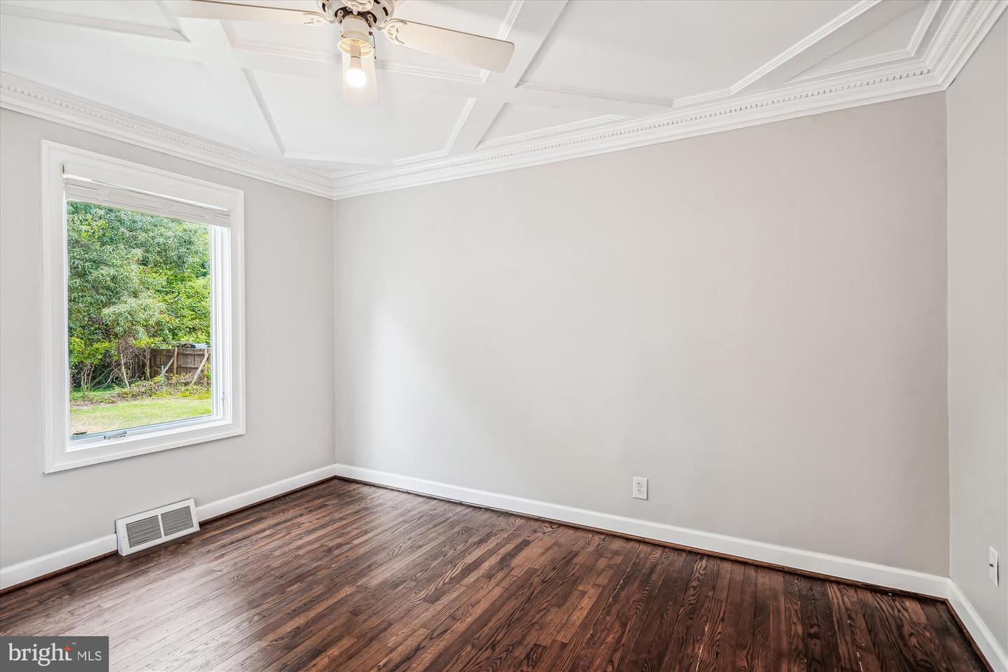 6169 HOWELLS RD, ALEXANDRIA, Virginia 22310, 2 Bedrooms Bedrooms, ,1 BathroomBathrooms,Residential,For sale,6169 HOWELLS RD,VAFX2187322 MLS # VAFX2187322