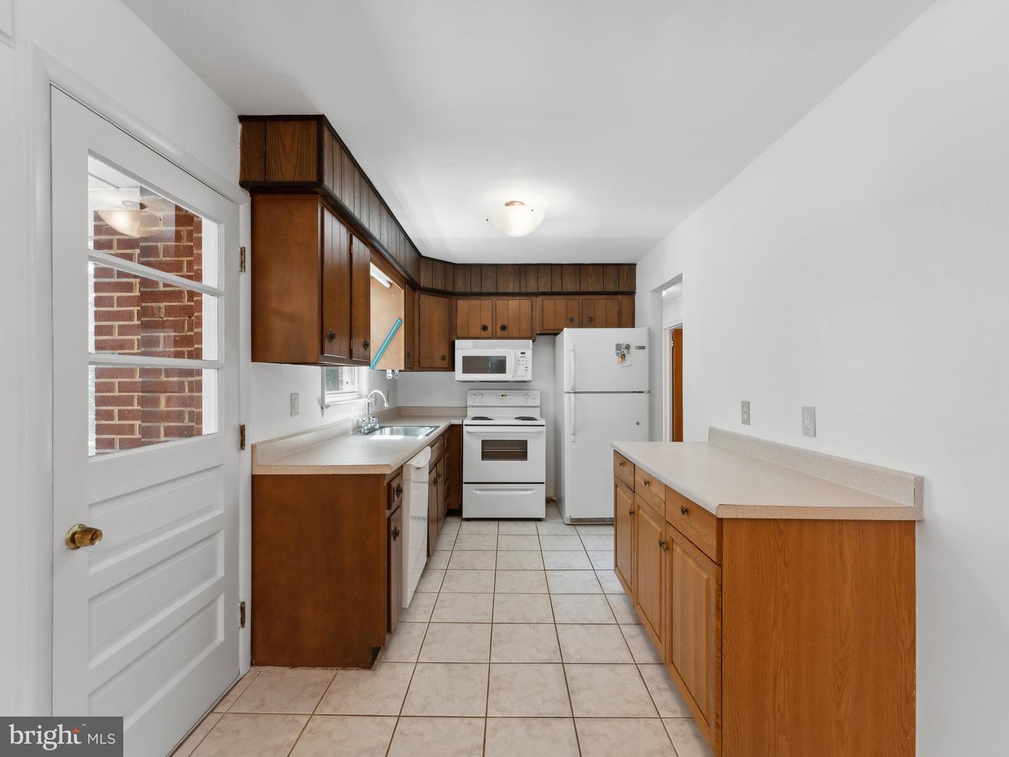 8529 WASHINGTON AVE, ALEXANDRIA, Virginia 22309, 3 Bedrooms Bedrooms, ,2 BathroomsBathrooms,Residential,For sale,8529 WASHINGTON AVE,VAFX2189628 MLS # VAFX2189628