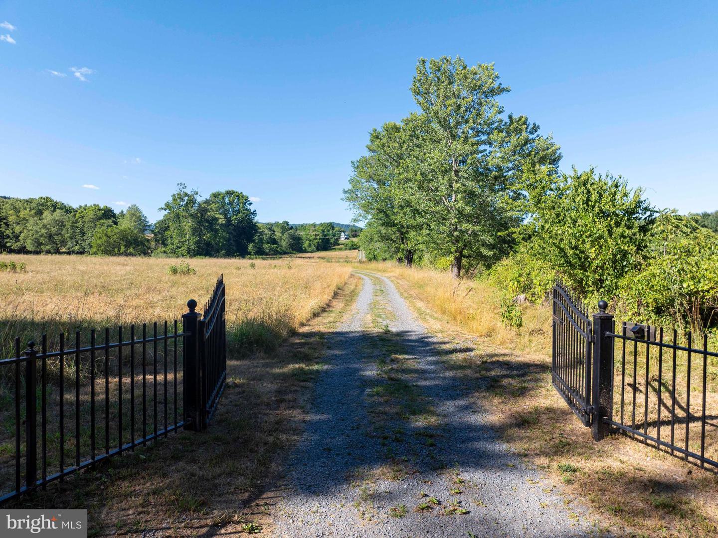 32 OLD HOLLOW RD, SPERRYVILLE, Virginia 22740, 5 Bedrooms Bedrooms, ,5 BathroomsBathrooms,Residential,For sale,32 OLD HOLLOW RD,VARP2001620 MLS # VARP2001620