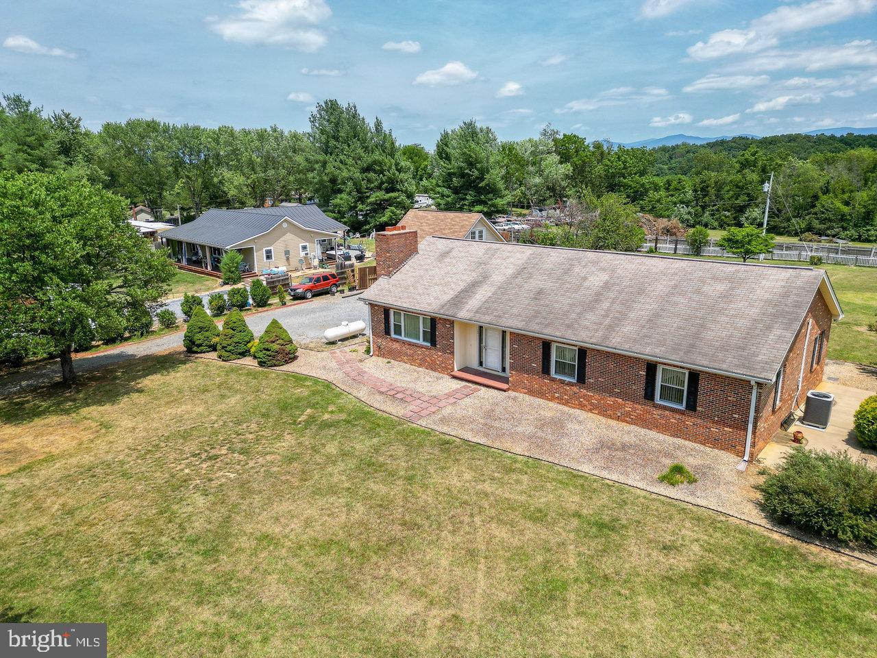 133 PACER DR, LURAY, Virginia 22835, 5 Bedrooms Bedrooms, 11 Rooms Rooms,2 BathroomsBathrooms,Residential,For sale,133 PACER DR,VAPA2003760 MLS # VAPA2003760