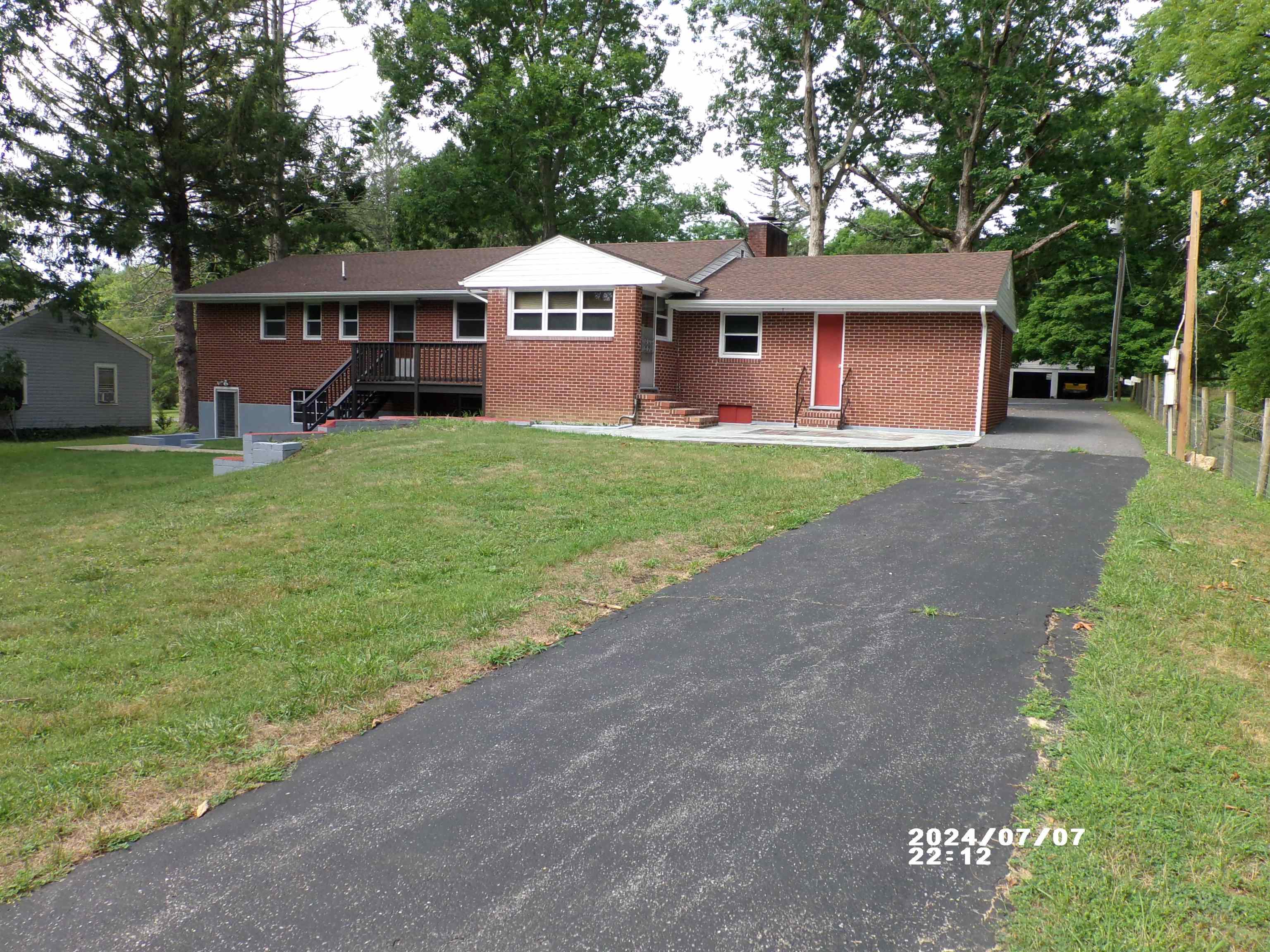 155 N CENTRAL AVE, CRAIGSVILLE, Virginia 24430, 3 Bedrooms Bedrooms, ,2 BathroomsBathrooms,Residential,155 N CENTRAL AVE,654789 MLS # 654789