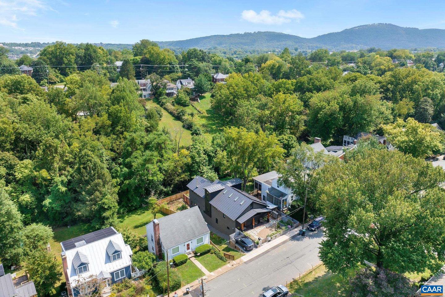 748 LEXINGTON AVE, CHARLOTTESVILLE, Virginia 22902, 4 Bedrooms Bedrooms, ,3 BathroomsBathrooms,Residential,For sale,748 LEXINGTON AVE,654685 MLS # 654685