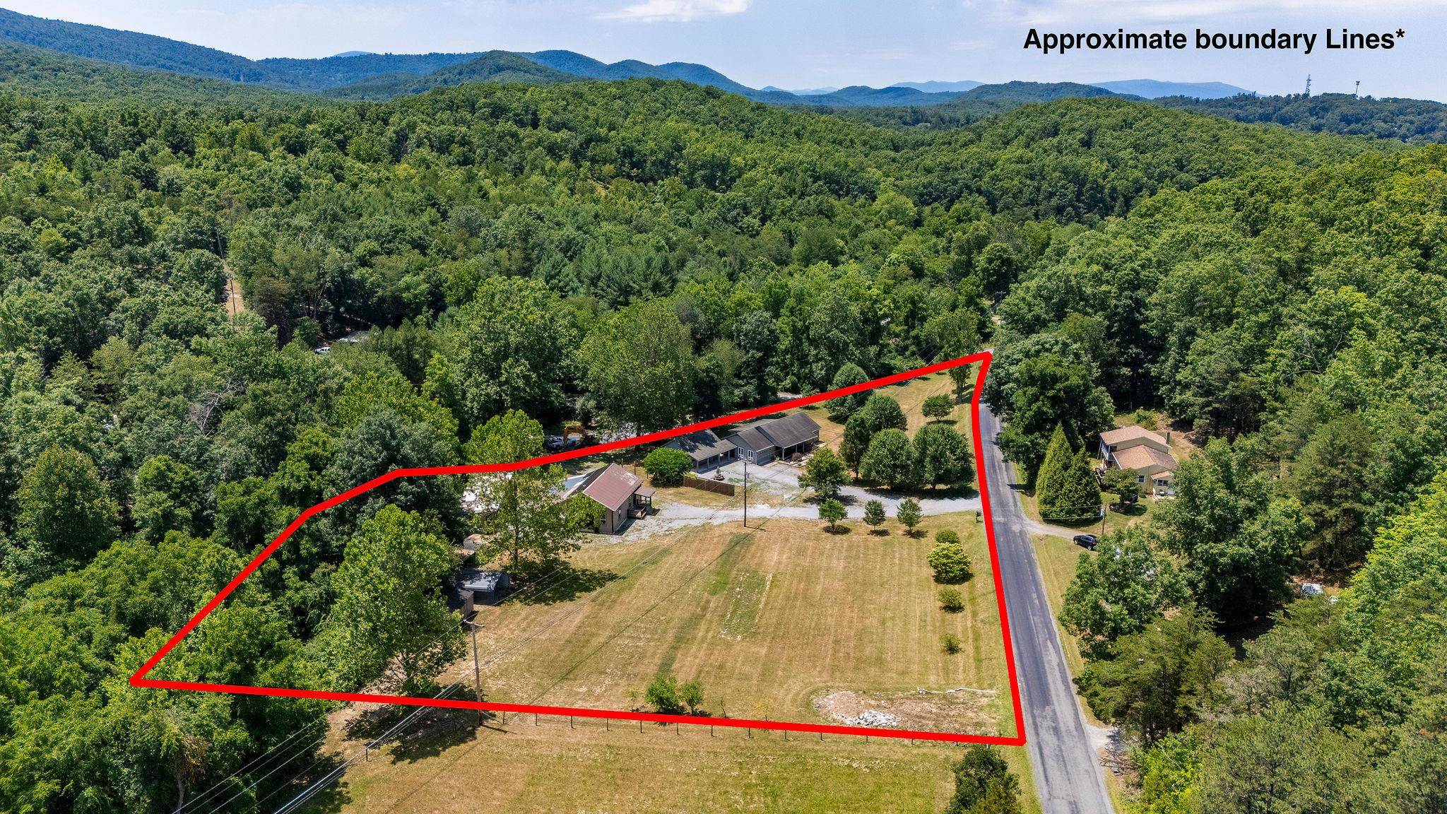 237 CALF MOUNTAIN RD, WAYNESBORO, Virginia 22980, 3 Bedrooms Bedrooms, ,2 BathroomsBathrooms,Residential,237 CALF MOUNTAIN RD,654857 MLS # 654857