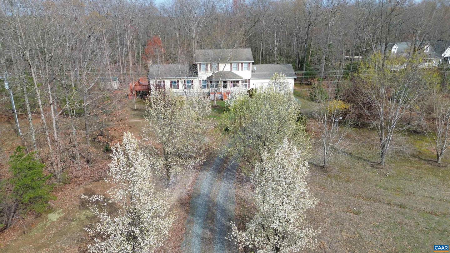 3926 BYRD MILL RD, LOUISA, Virginia 23093, 3 Bedrooms Bedrooms, ,2 BathroomsBathrooms,Residential,For sale,3926 BYRD MILL RD,654760 MLS # 654760