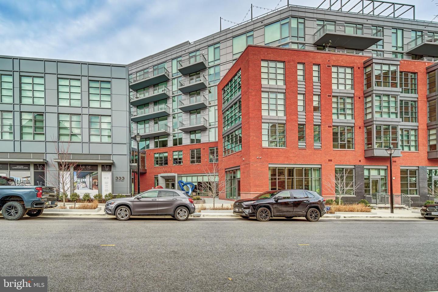 1201 N ROYAL ST #204, ALEXANDRIA, Virginia 22314, 2 Bedrooms Bedrooms, ,2 BathroomsBathrooms,Residential,For sale,1201 N ROYAL ST #204,VAAX2035998 MLS # VAAX2035998