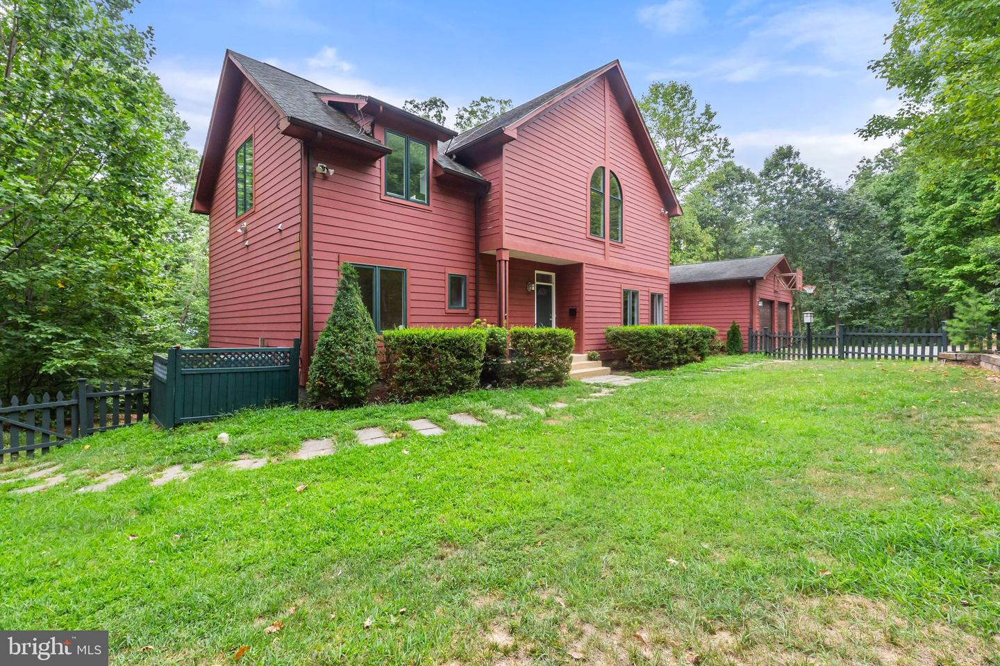 13470 TAYLORSTOWN RD, LEESBURG, Virginia 20176, 5 Bedrooms Bedrooms, ,4 BathroomsBathrooms,Residential,For sale,13470 TAYLORSTOWN RD,VALO2075698 MLS # VALO2075698