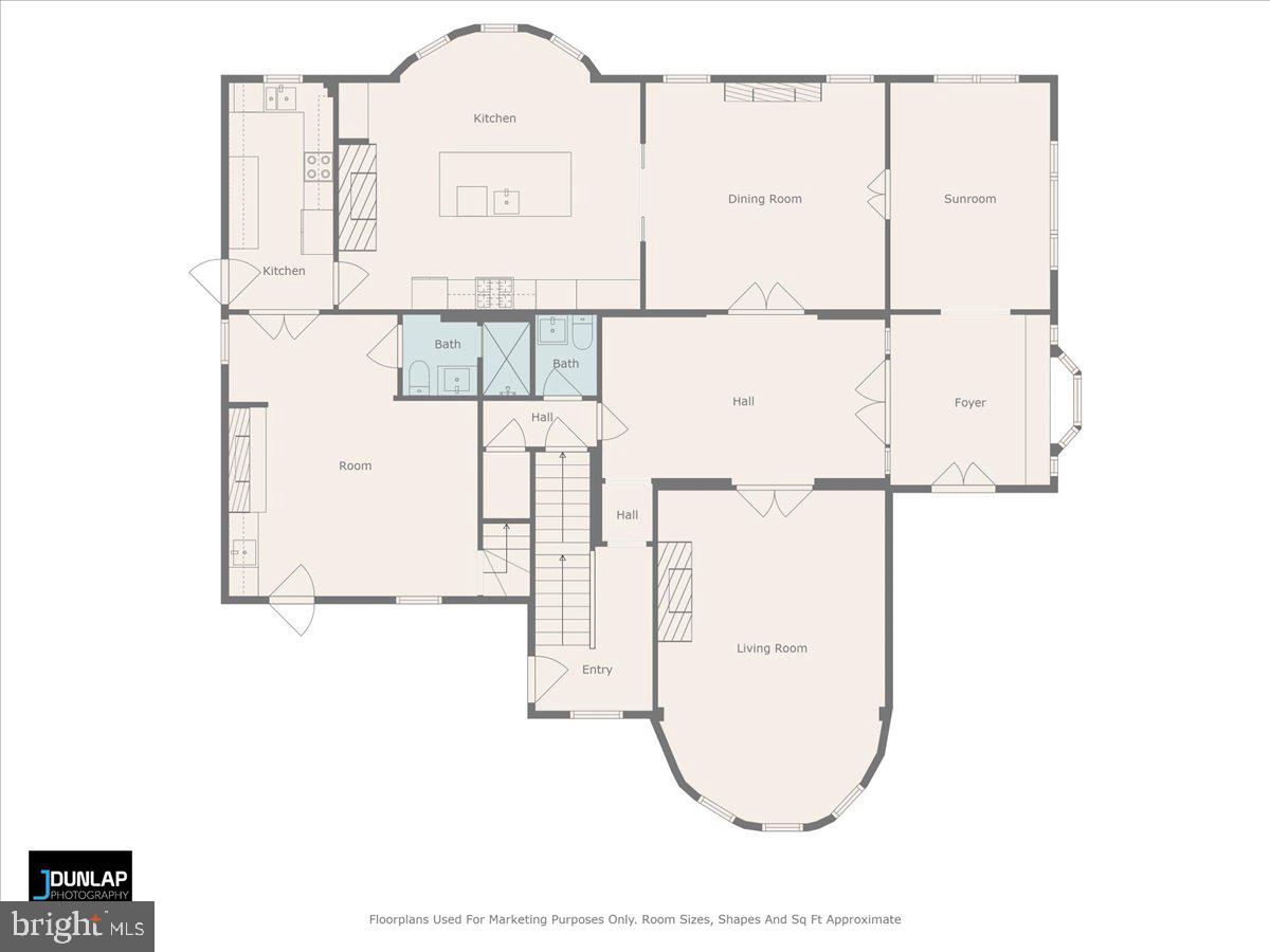 202 S WASHINGTON ST, WINCHESTER, Virginia 22601, 7 Bedrooms Bedrooms, 14 Rooms Rooms,5 BathroomsBathrooms,Residential,For sale,202 S WASHINGTON ST,VAWI2005838 MLS # VAWI2005838