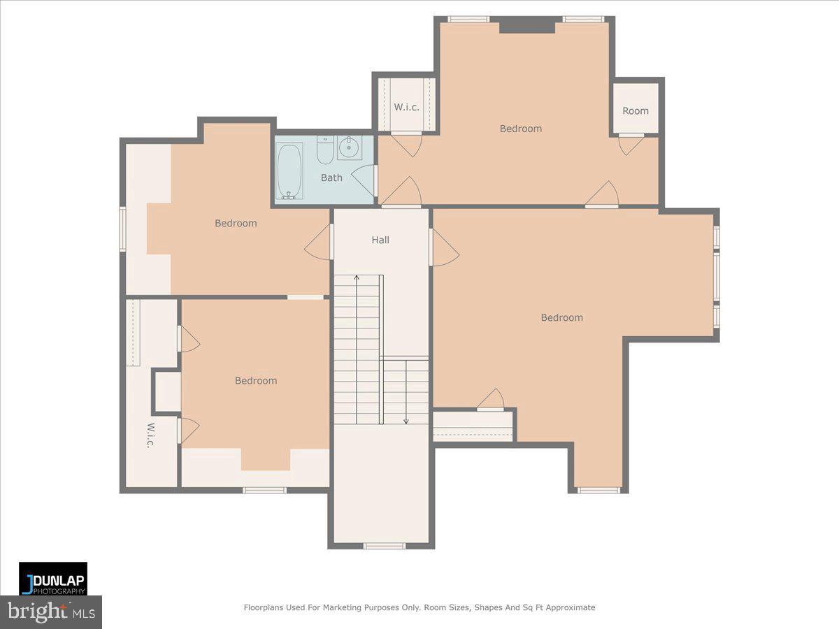 202 S WASHINGTON ST, WINCHESTER, Virginia 22601, 7 Bedrooms Bedrooms, 14 Rooms Rooms,5 BathroomsBathrooms,Residential,For sale,202 S WASHINGTON ST,VAWI2005838 MLS # VAWI2005838