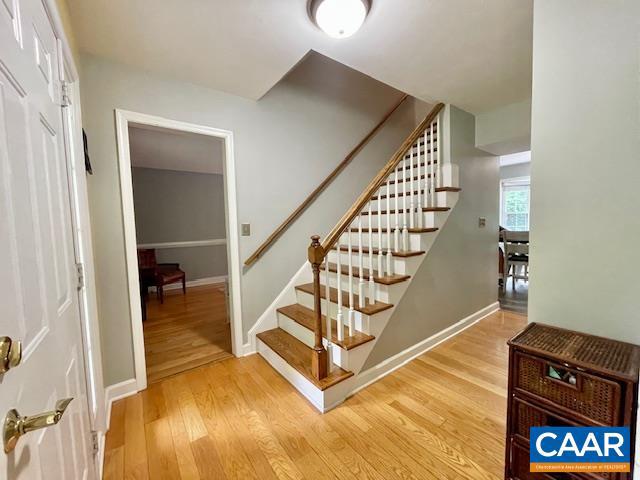 2110 VIBURNUM CT, CHARLOTTESVILLE, Virginia 22911, 4 Bedrooms Bedrooms, ,2 BathroomsBathrooms,Residential,For sale,2110 VIBURNUM CT,655222 MLS # 655222