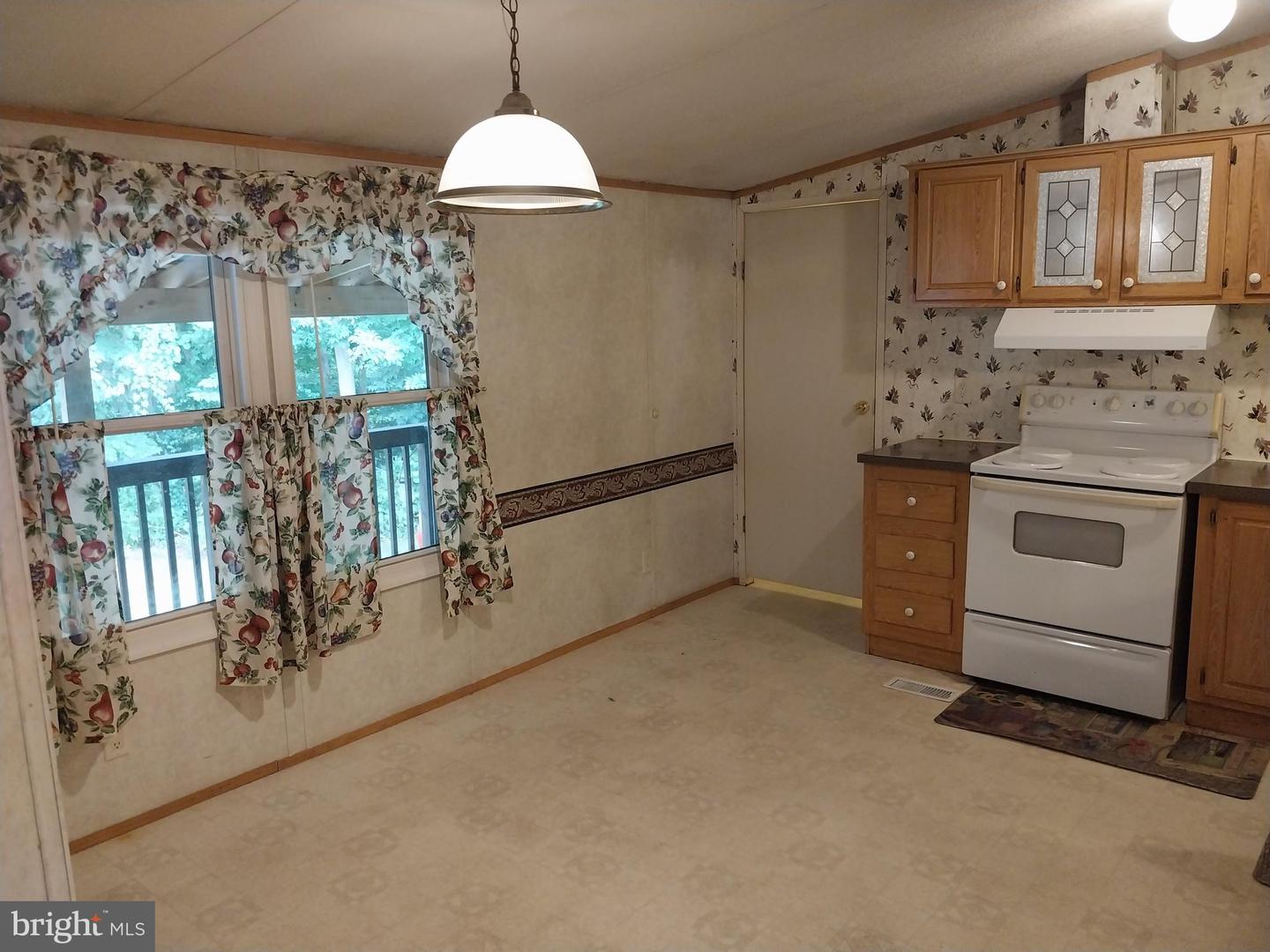 8508 FRANK LANE RD, SINGERS GLEN, Virginia 22850, 3 Bedrooms Bedrooms, ,2 BathroomsBathrooms,Residential,For sale,8508 FRANK LANE RD,VARO2001646 MLS # VARO2001646