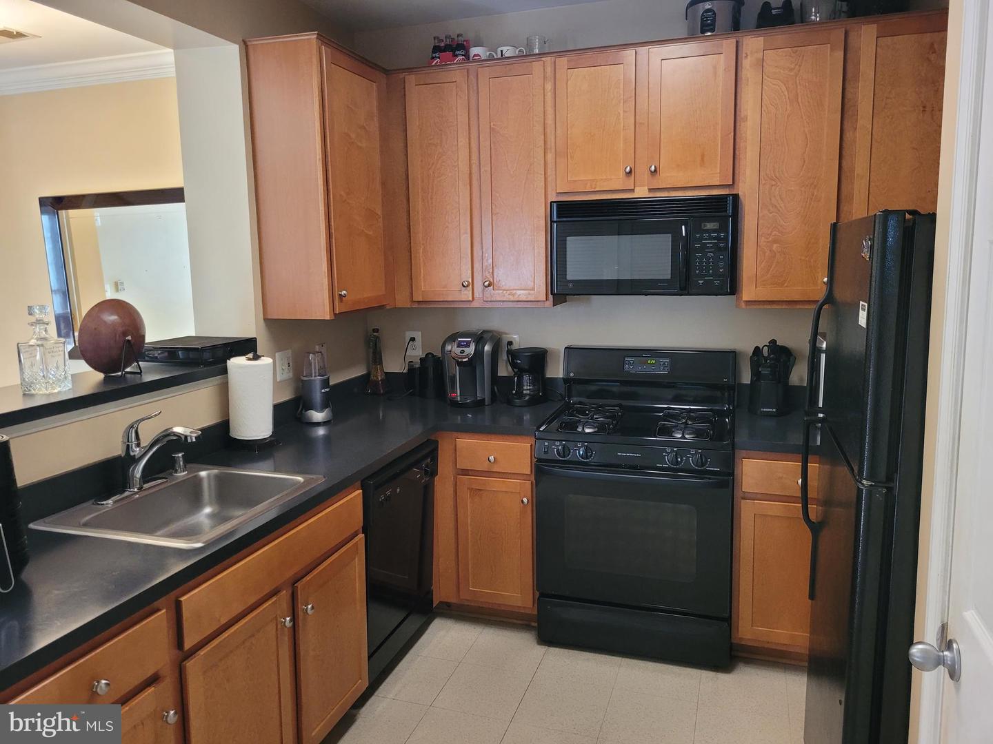 4850 EISENHOWER AVE #317, ALEXANDRIA, Virginia 22304, 2 Bedrooms Bedrooms, ,2 BathroomsBathrooms,Residential,For sale,4850 EISENHOWER AVE #317,VAAX2034278 MLS # VAAX2034278