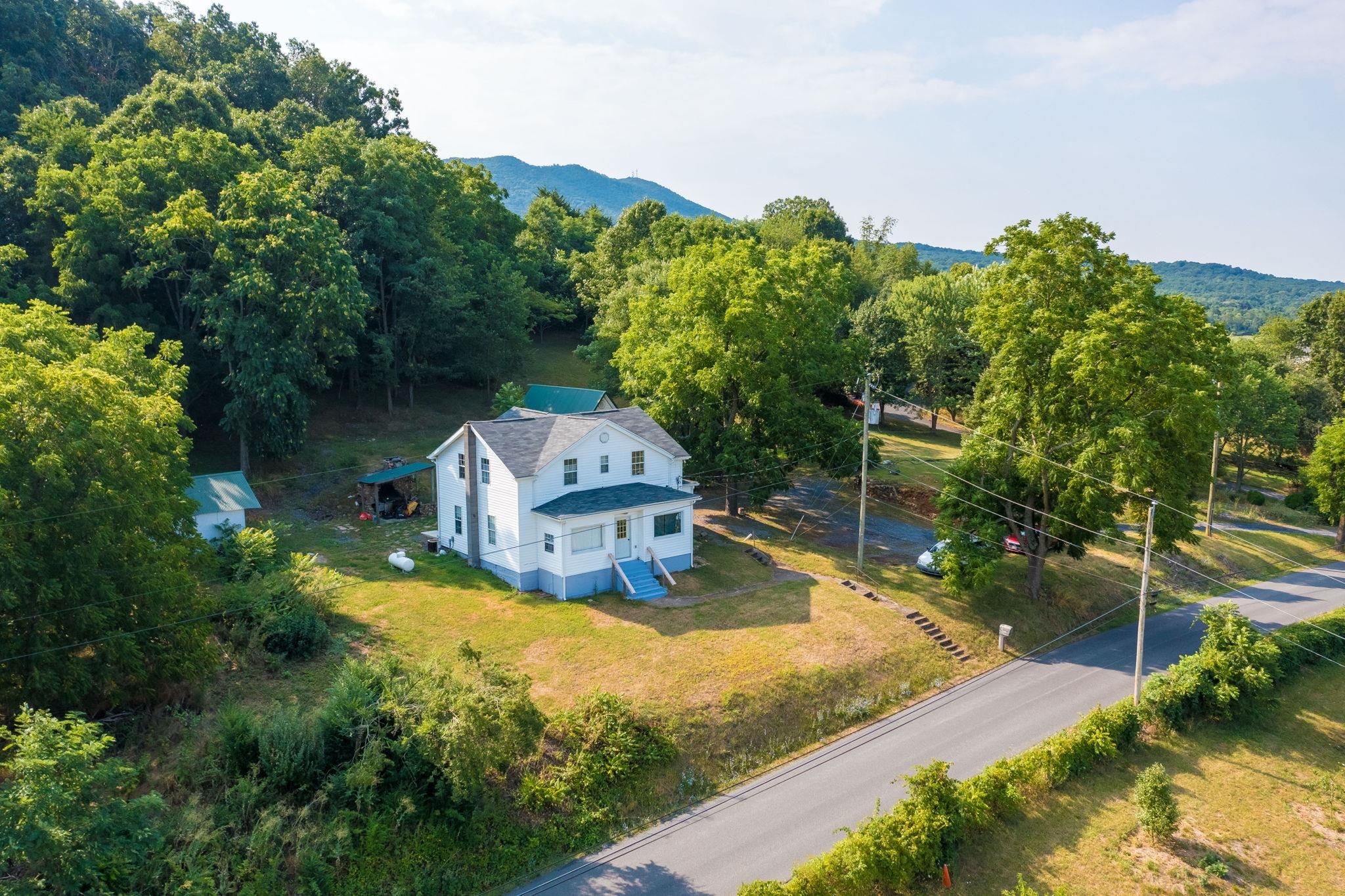 Staunton Historic Homes & Properties under 500K Virginia Estates