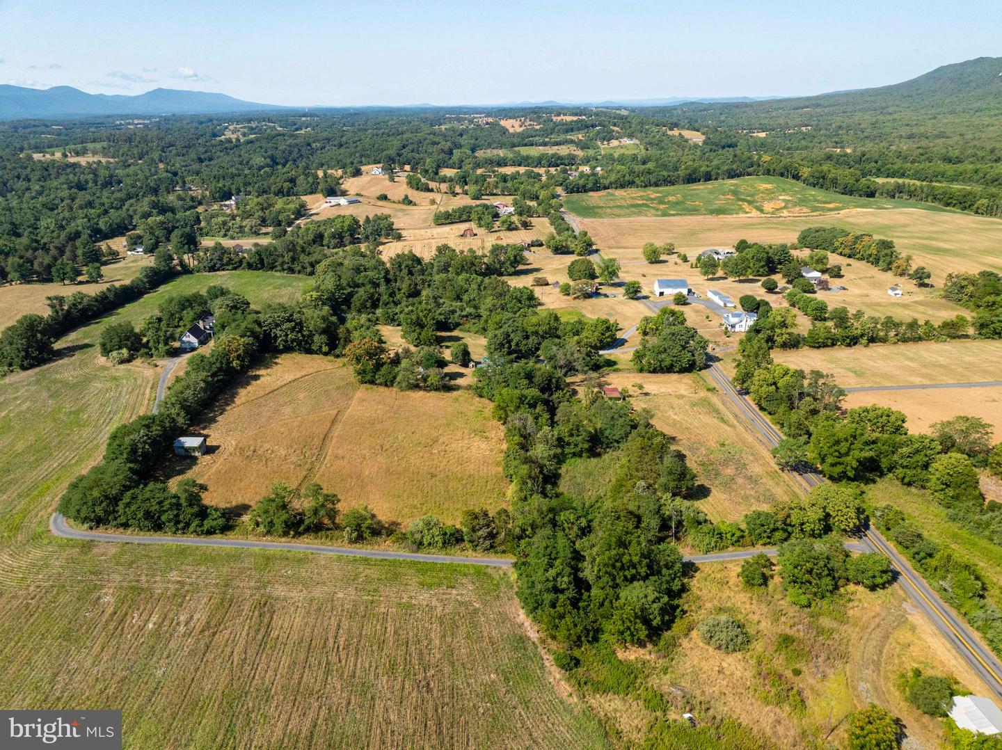 11774 BACK RD, TOMS BROOK, Virginia 22660, 4 Bedrooms Bedrooms, ,2 BathroomsBathrooms,Farm,For sale,11774 BACK RD,VASH2009184 MLS # VASH2009184