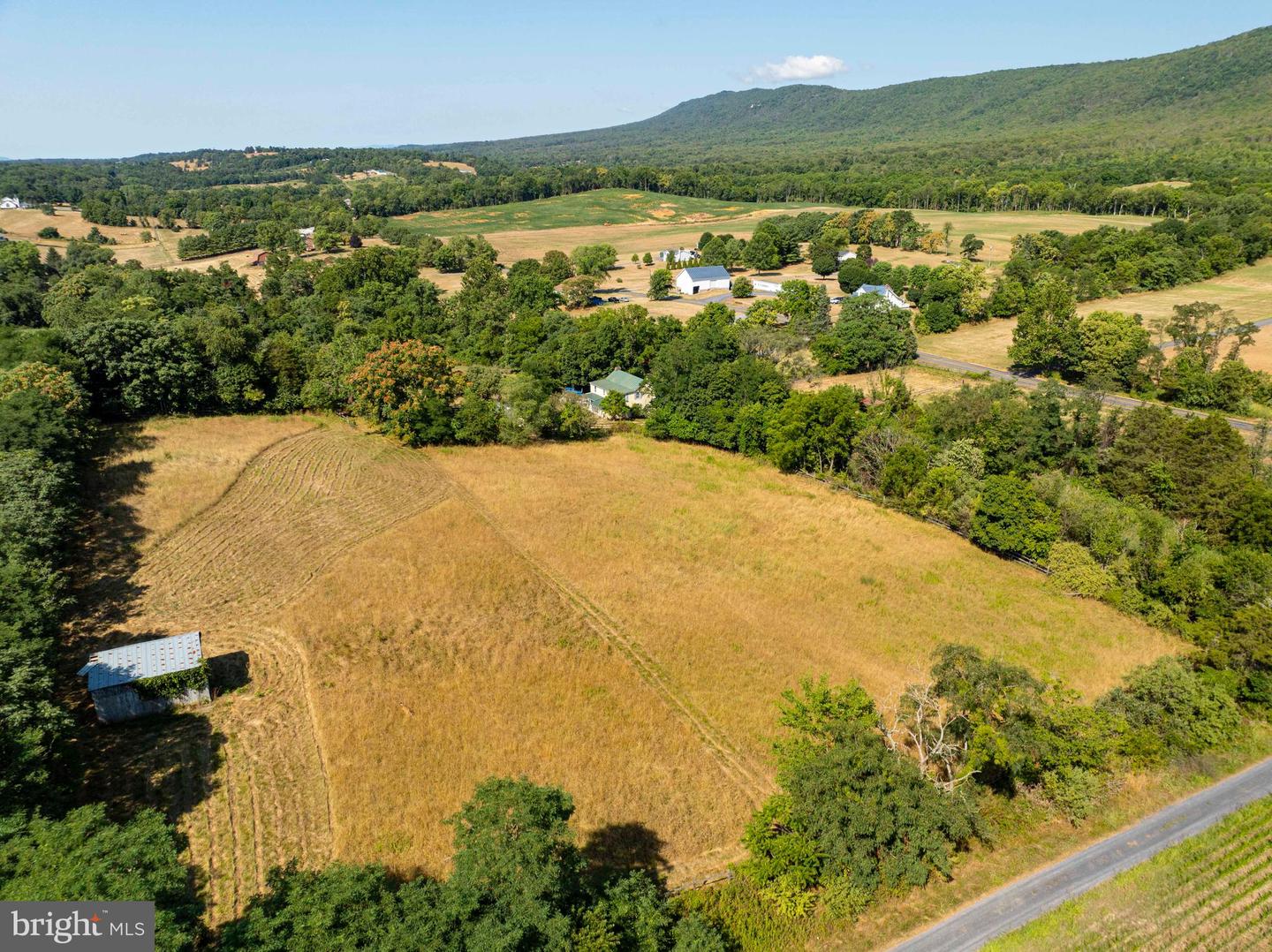 11774 BACK RD, TOMS BROOK, Virginia 22660, 4 Bedrooms Bedrooms, ,2 BathroomsBathrooms,Farm,For sale,11774 BACK RD,VASH2009184 MLS # VASH2009184