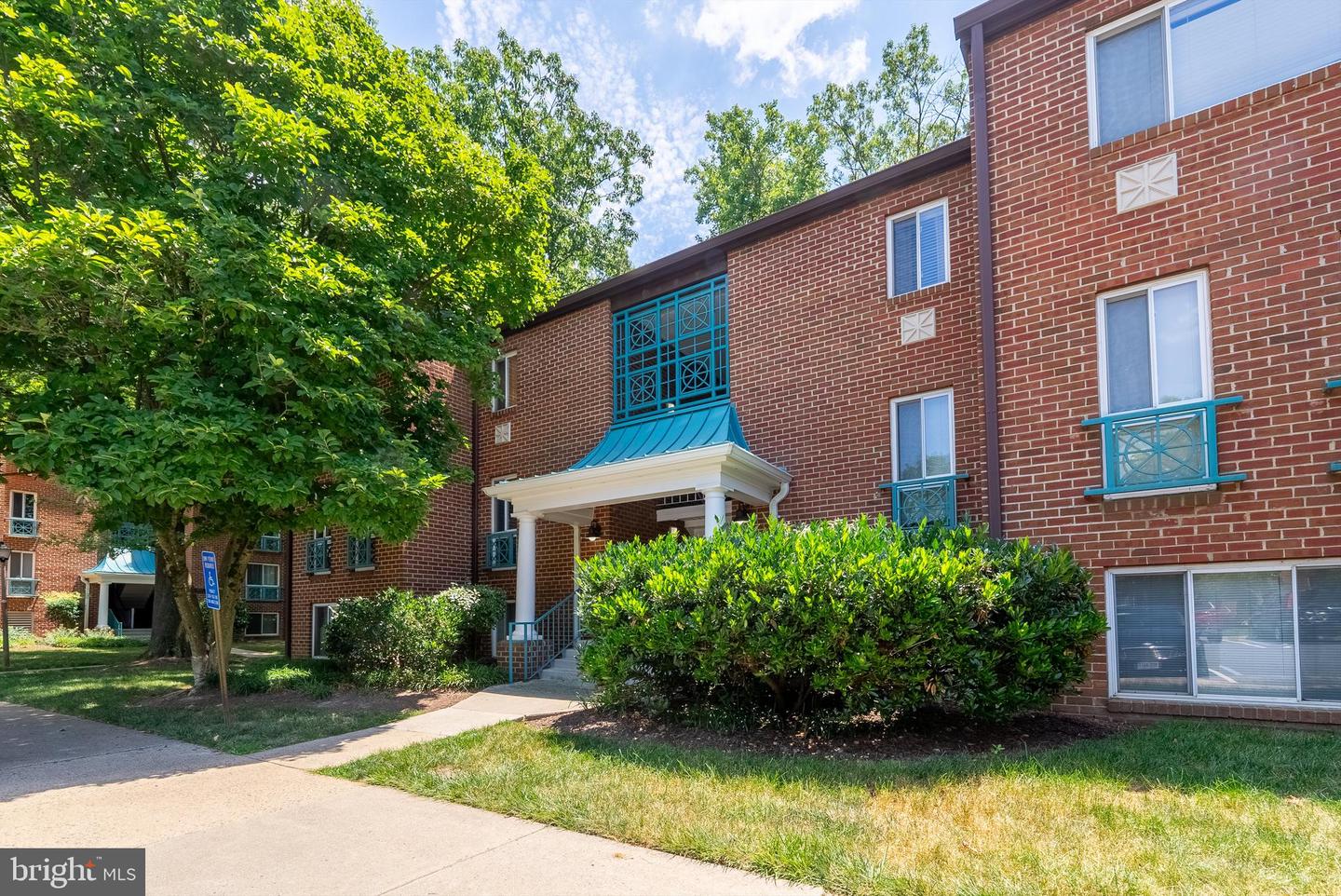 11807 BRETON CT #11B, RESTON, Virginia 20191, 2 Bedrooms Bedrooms, ,1 BathroomBathrooms,Residential,For sale,11807 BRETON CT #11B,VAFX2187954 MLS # VAFX2187954